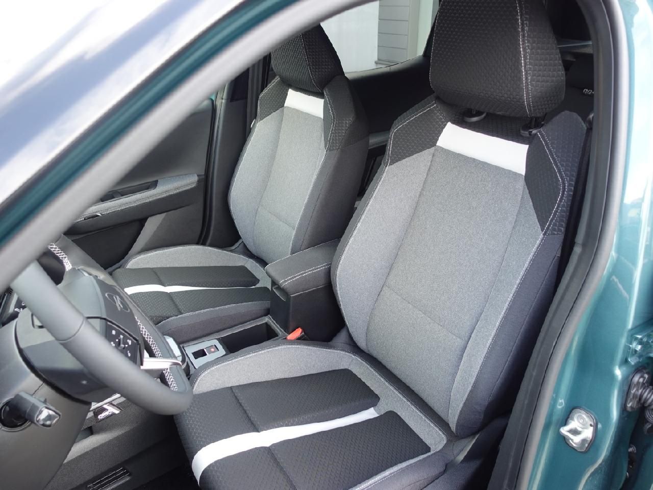 Fahrzeugabbildung Opel Frontera 1,2 GS Line MHEV