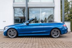 MERCEDES-BENZ C220d Cabrio/ AMG LINE/ BURMERSTER/ CARPLAY/LED MERCEDES-BENZ C220d Cabrio/ AMG LINE/ BURMERSTER/ CARPLAY/LED