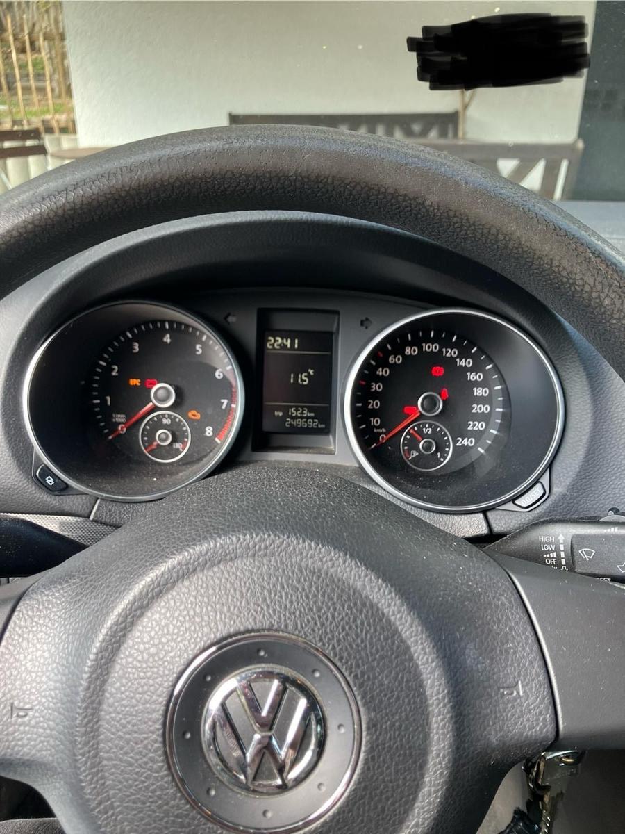 Volkswagen Golf 2012 — engine 122 HP (90kW)