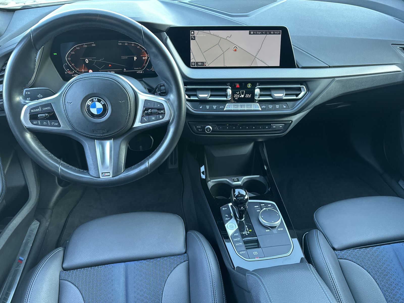 Fahrzeugabbildung BMW 120i 5-Türer M-Sport Aut. NAV+LED+PANO+18ZO+HIFI