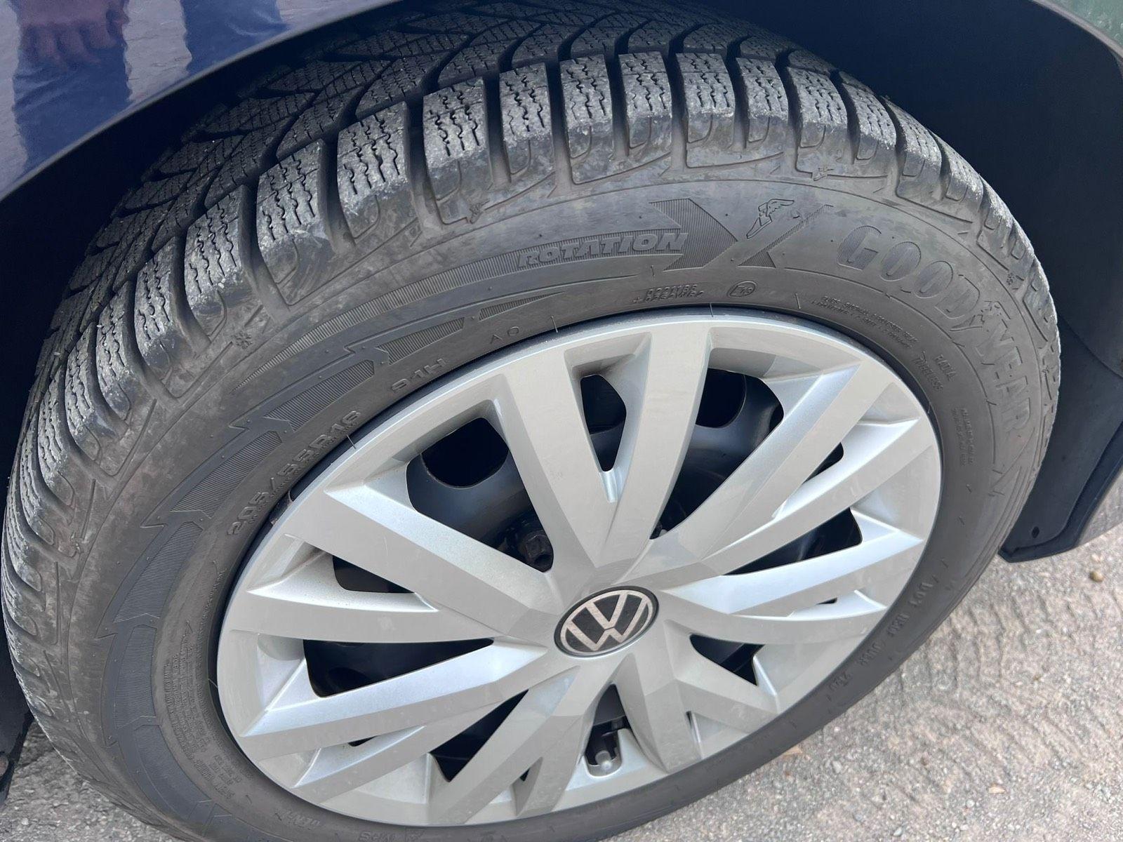 Volkswagen Passat 2013 — photo 12