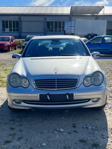 Mercedes-Benz C 180 Kompressor/NAVI/DISPLAY/SITZHEIZ/KERAMIK/