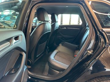 Audi A3 Sportback 30 TFSI design *2. Hand*Klima*Navi*