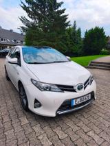 Toyota Auris Hybrid Comfort 1,8-l-VVT-i Sol - Toyota Auris in Bochum