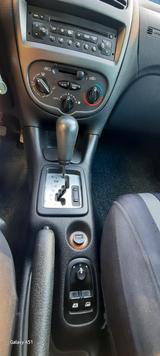 Peugeot 206 Tendance 110 Automatik ESP Tendance - Peugeot 206: Tendance