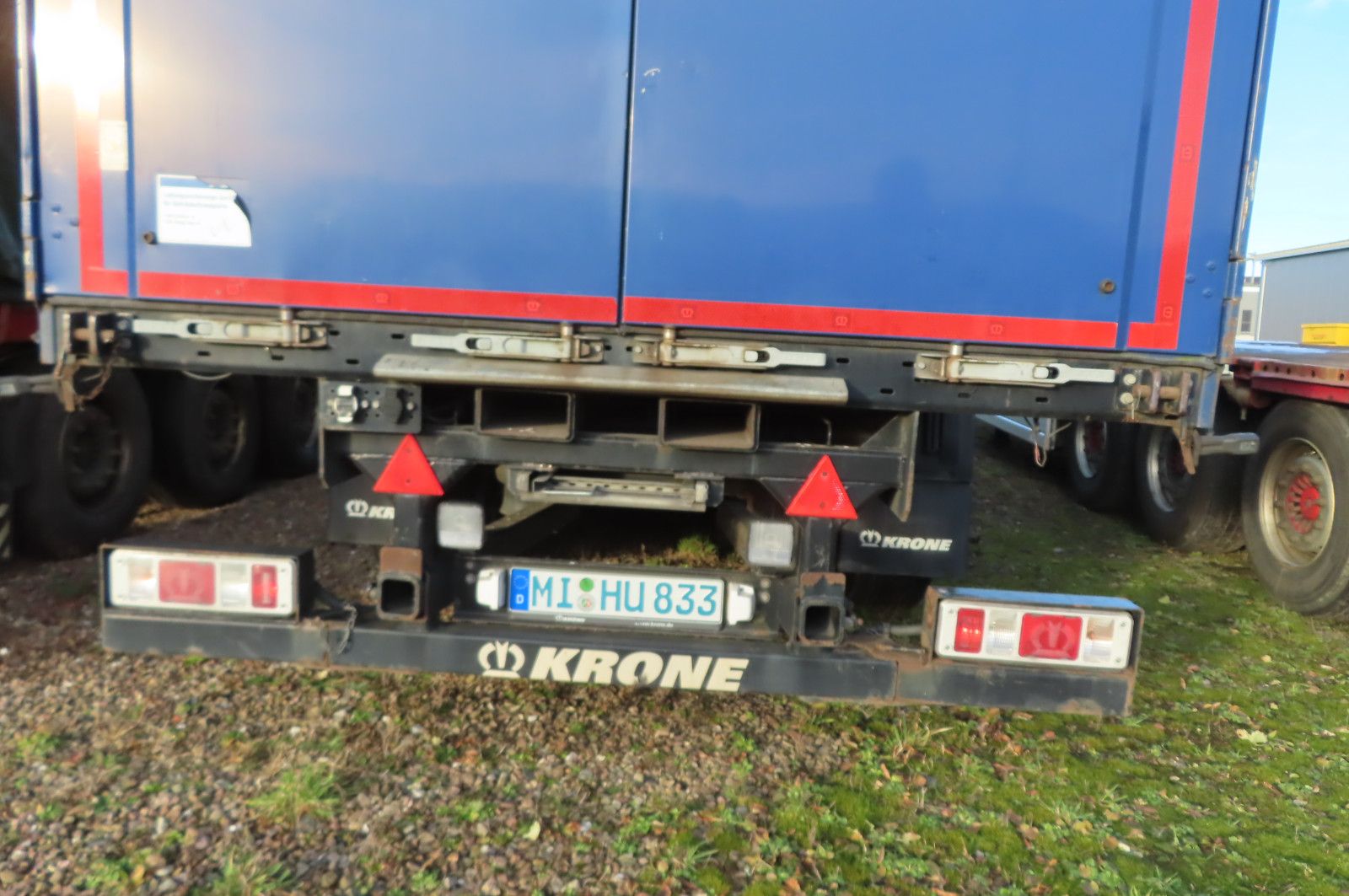 Fahrzeugabbildung Krone Planenauflieger