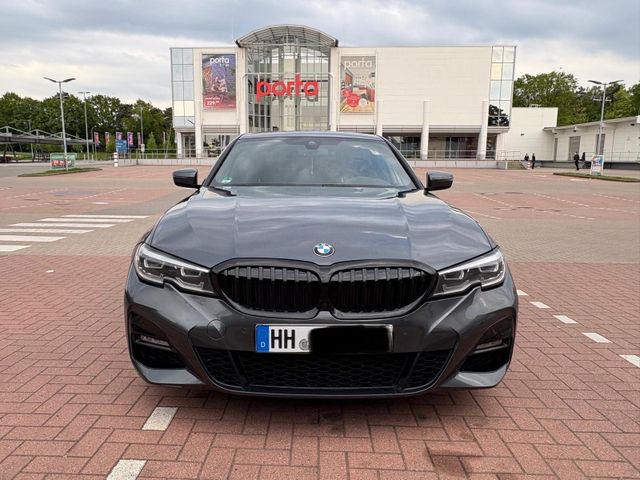 BMW 318d M Sport Shadow M Sport Shadow