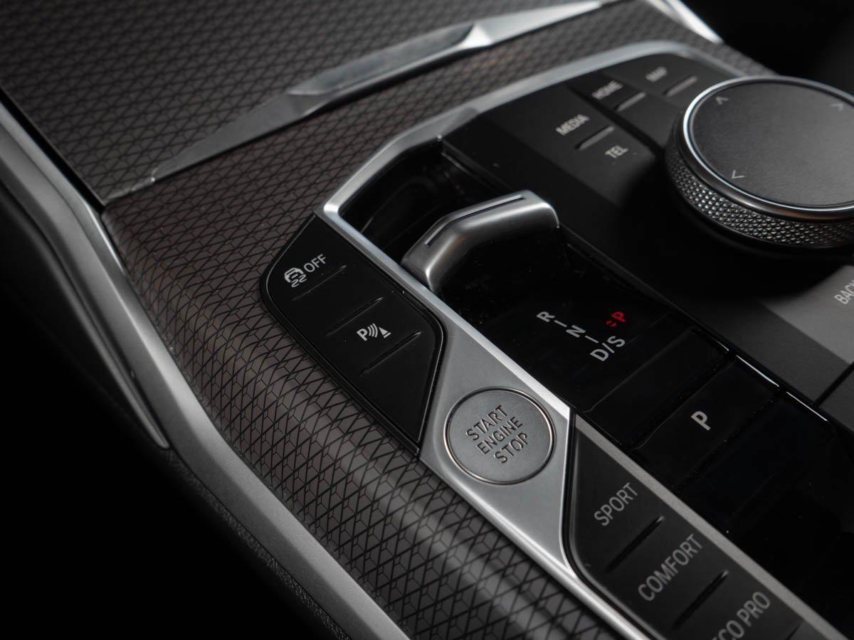 BMW M340i xDrive Touring  *PANO*HUD*H&K*NAVI*