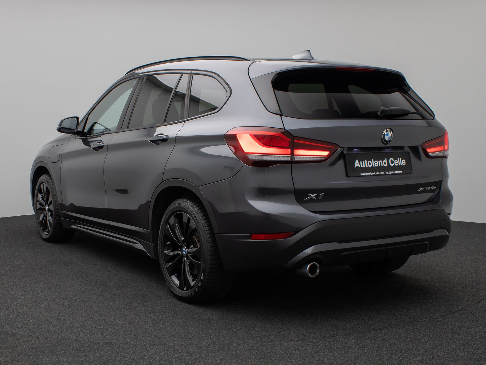 Fahrzeugabbildung BMW X1 xD25e SportLine Kamera HUD DAB Komfort 18Zoll