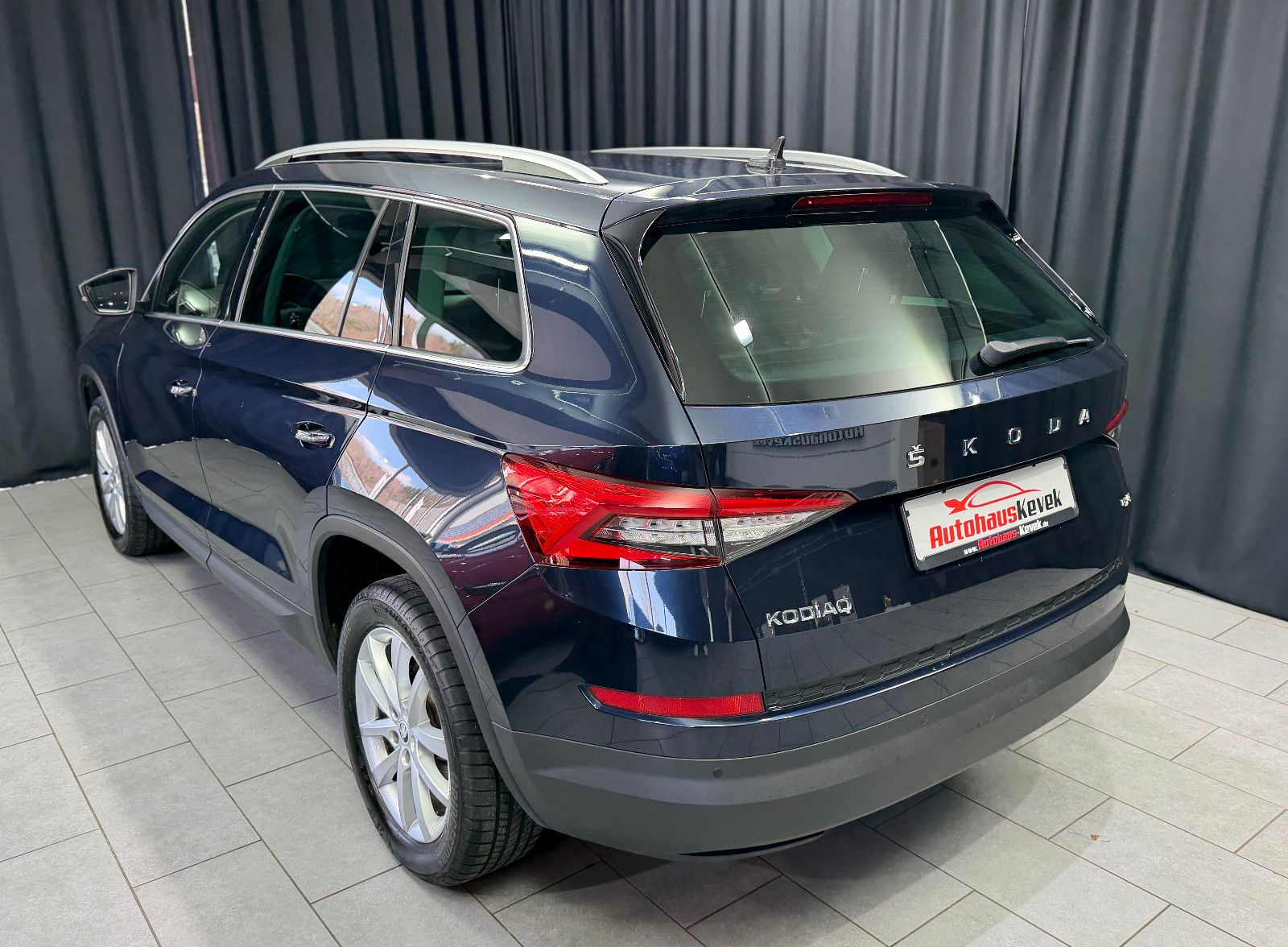 Fahrzeugabbildung SKODA Kodiaq Style 4x4|7-SITZER|NAVI|DSG|KEYLESS|AHK