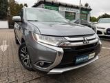 Mitsubishi Outlander Top 4WD 7-SITZER AHK LEDER NAVI KAMERA - Mitsubishi Outlander mit Diesel-Antrieb: Allradantrieb, Geländewagen, Automatik