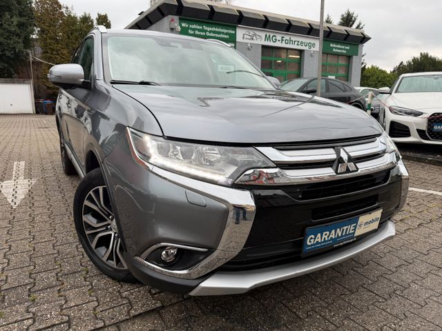 Mitsubishi Outlander Top 4WD 7-SITZER AHK LEDER NAVI KAMERA