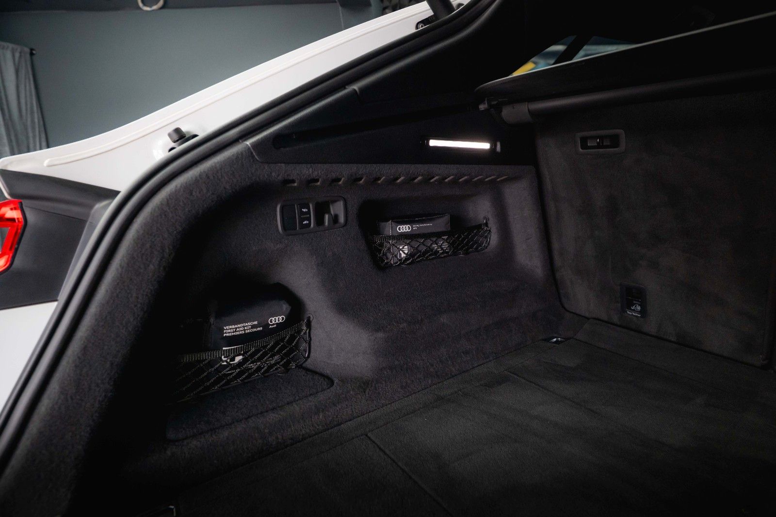 Fahrzeugabbildung Audi Q8 55 TFSI quattro S-Line Plus *ACC*Head Up*22'