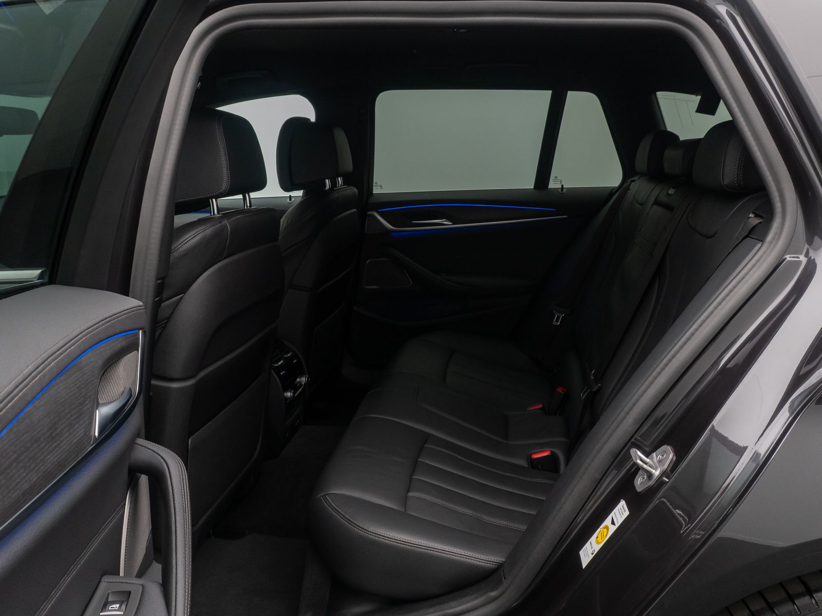 Fahrzeugabbildung BMW 520d xD Luxury Line DAB H/K Laser Kamera 19Zoll