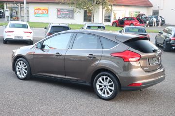 Ford Focus - 5