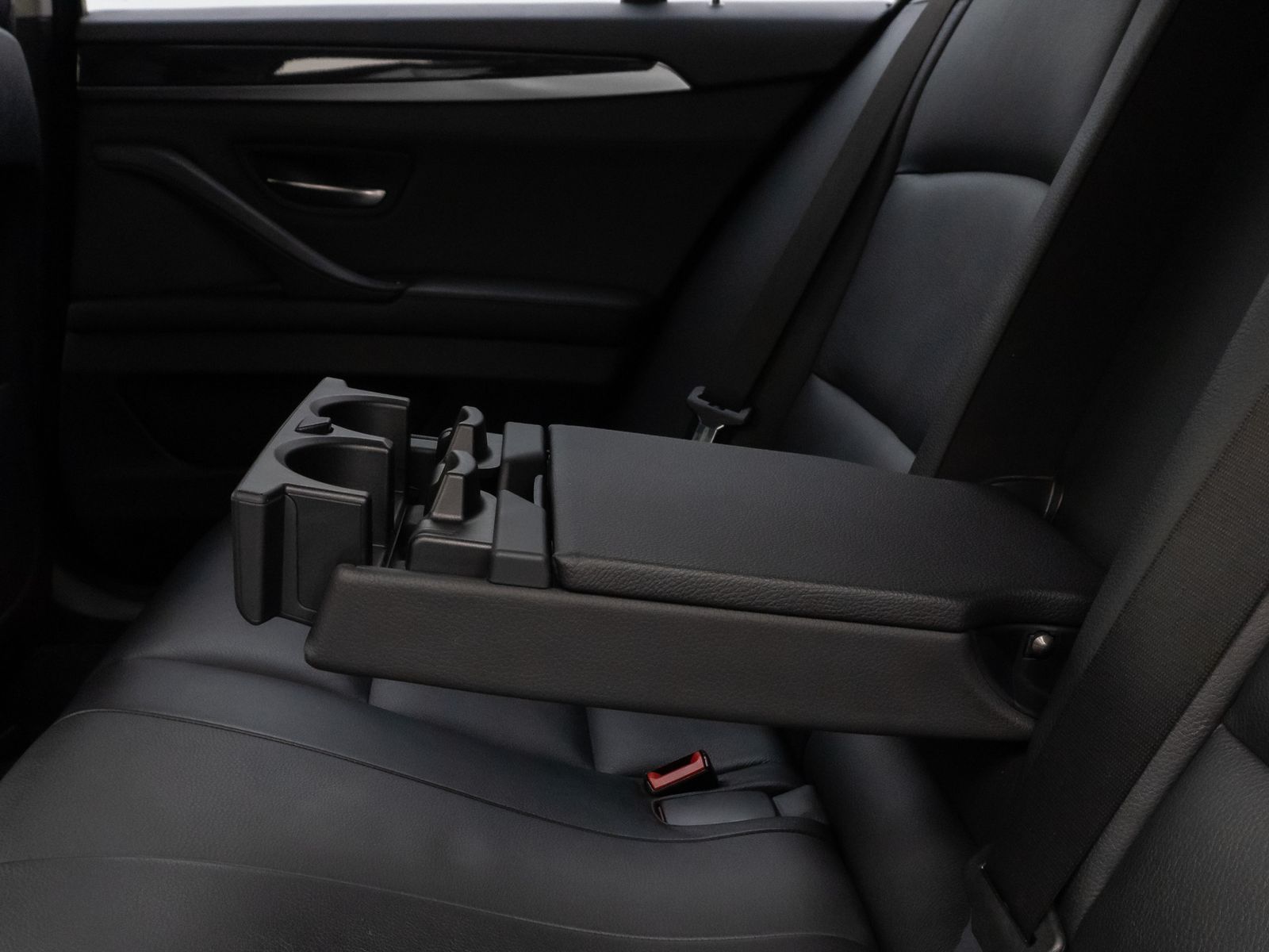 Fahrzeugabbildung BMW 525d NaviPro Fernlichtassist PDC Leder AdapLicht
