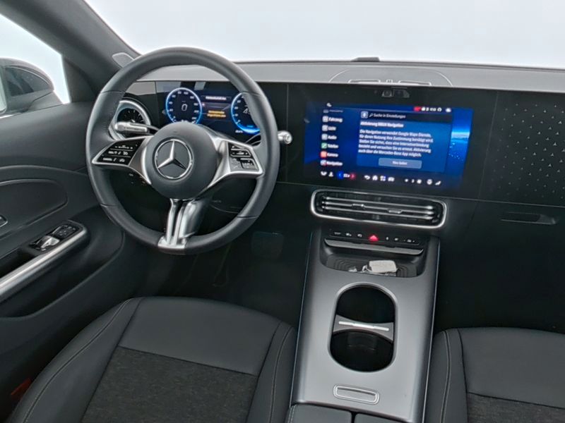 Fahrzeugabbildung Mercedes-Benz CLA 200 EQ Progressive DriveAssist+Pano+Keyless