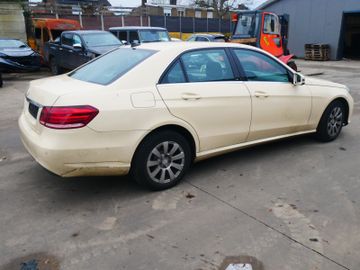 Mercedes E 200 - 3