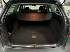 Fahrzeugabbildung Volkswagen Passat Variant 1.9 TDI Highline Tempom. Klimaaut