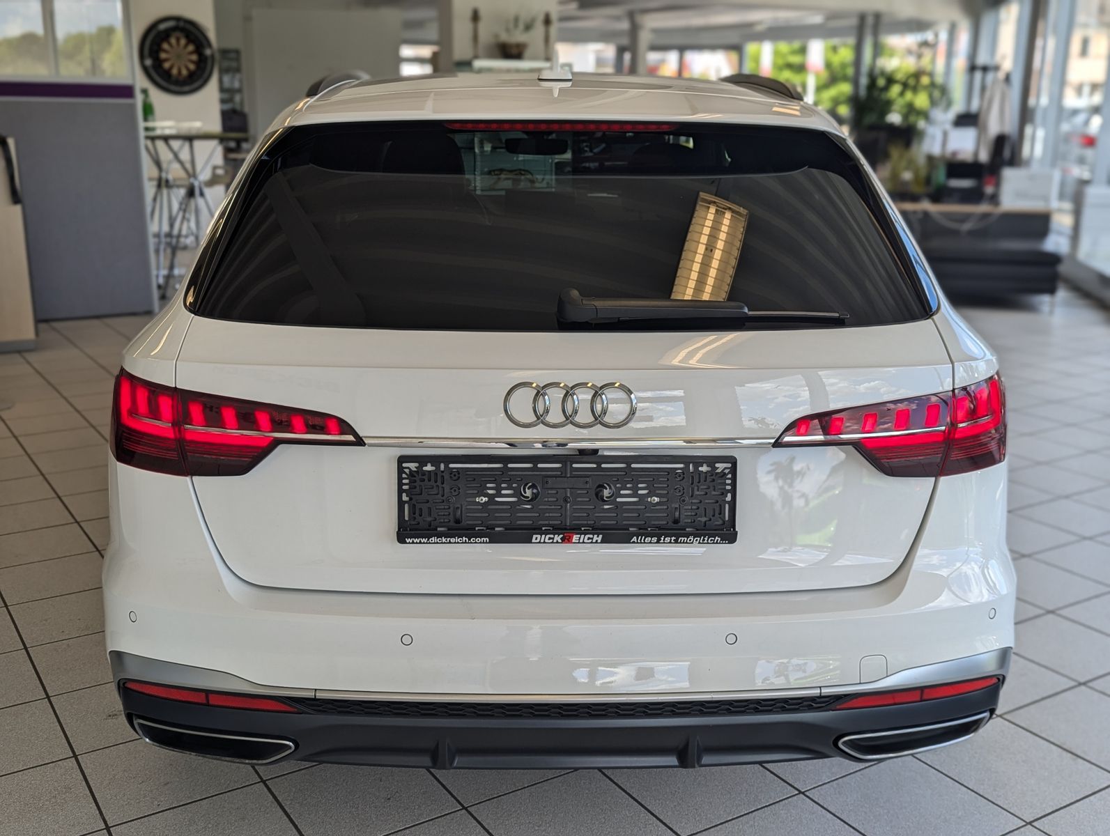 AUDI A4 35 TDI S-Line Pano LED Virtual Cam ACC 18 - Image 6