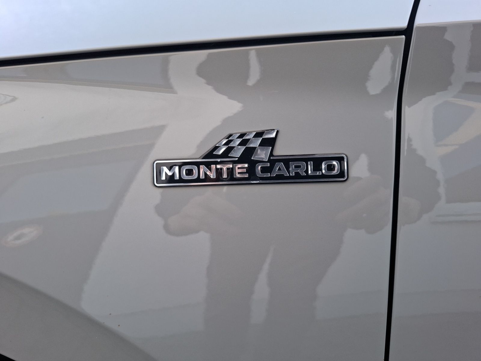 Fahrzeugabbildung SKODA Kamiq TSI Monte Carlo LED Navi AID Pano ACC PDC