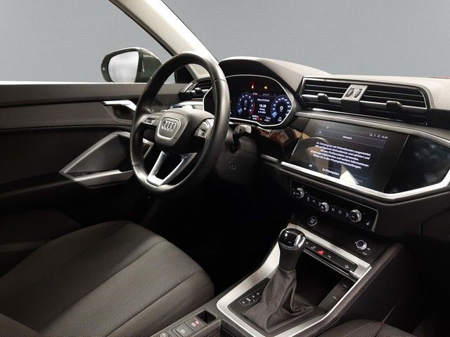 Fahrzeugabbildung Audi Q3 35TFSI S-tronic Kamera elekHeck SitzHz 17"