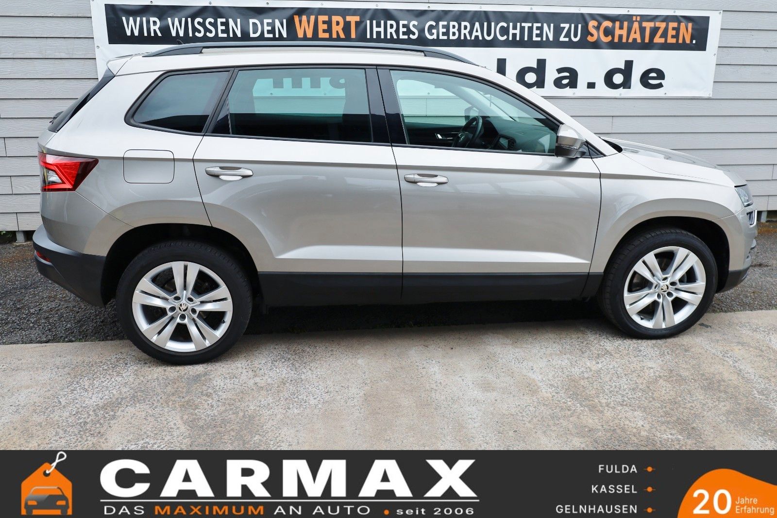Fahrzeugabbildung SKODA Karoq Style Navi,LED,Kamera,SH,PDC,SR+WR,AHK