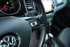 VW Golf Sportsvan VII 1.5 TSI Highline DSG Navi LED