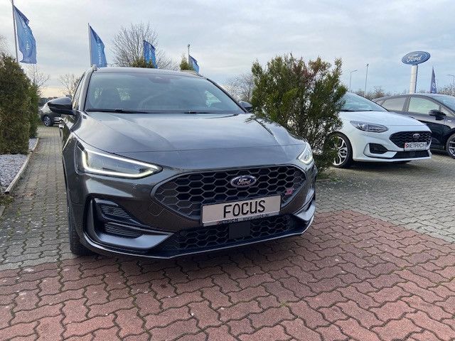Ford Focus EcoB ST/Navi/Pano/LED/Recaro/B&O/AHK/1Hand in Baden