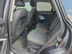 Fahrzeugabbildung Audi Q3 35 TFSI S line LED PANO STANDHZG 18"