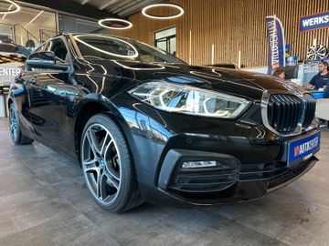 BMW 120 i *HEAD-UP*StandHZ*AHK*SPORT*2-ZONEN*CARPLAY
