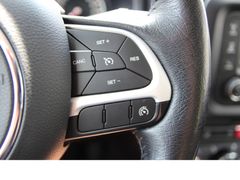 Fahrzeugabbildung Jeep Renegade Limited FWD*Navi*Anhaengerkupplung!*SHZ