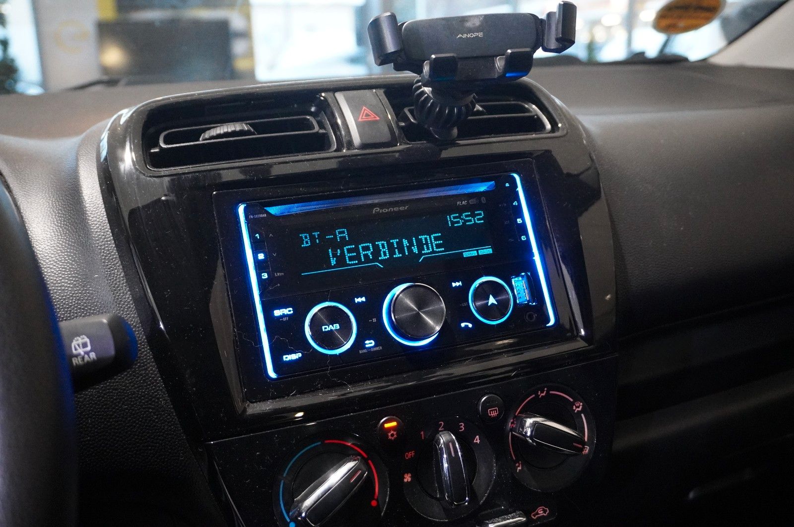 Fahrzeugabbildung Mitsubishi Space Star 1.2 SPIRIT 5-TÜR KLIMA/USB/NEBEL/AUX