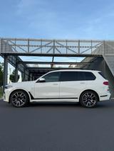 BMW X7 xDrive40d - - BMW X7 von privat