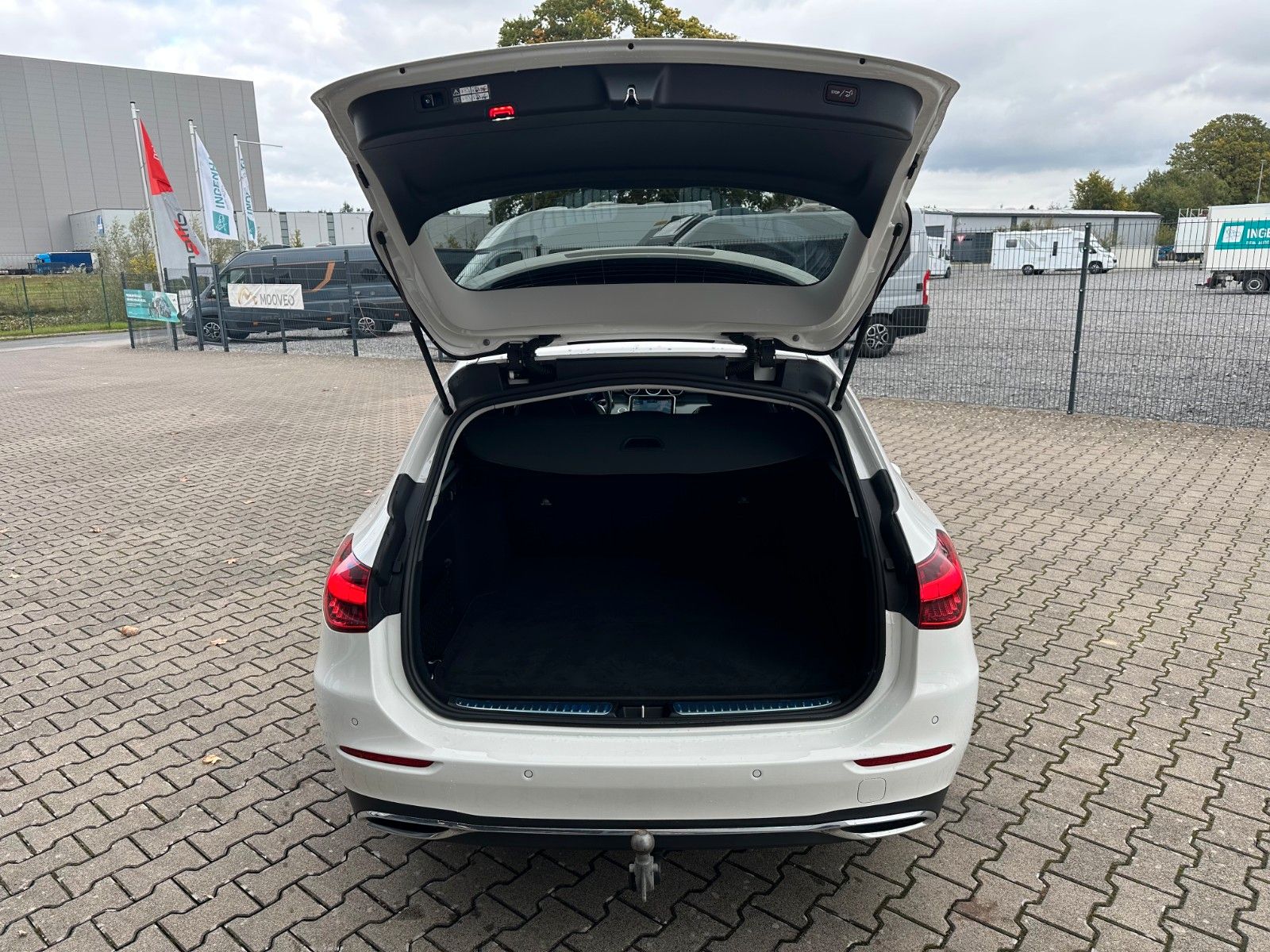 Fahrzeugabbildung Mercedes-Benz C 220 T d Avantgarde Navi AHK