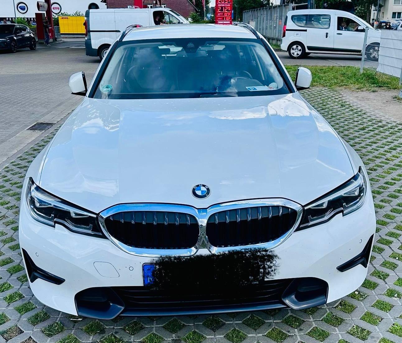 BMW 320d Touring xDrive Sport Line