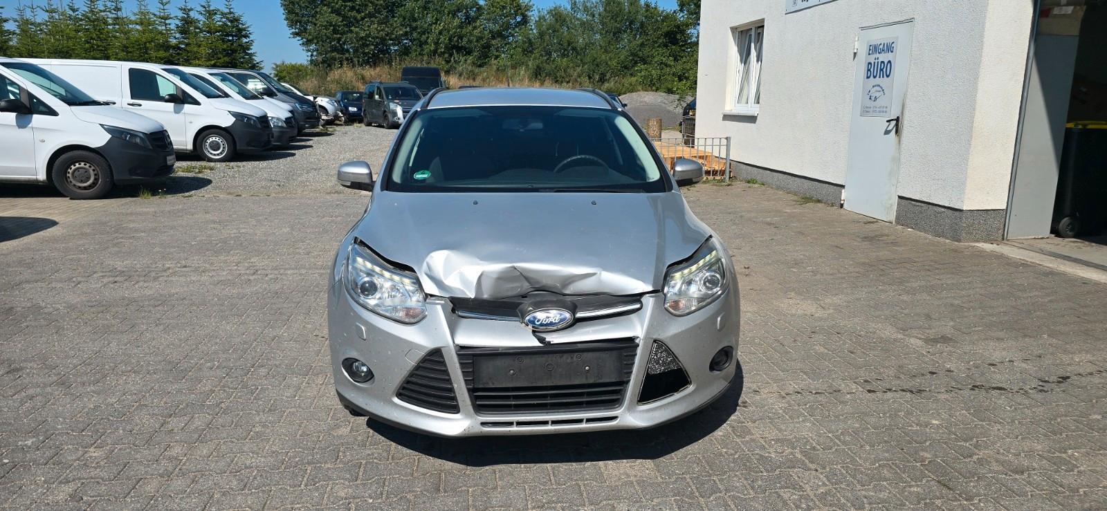 Ford Focus 2012 — photo 6