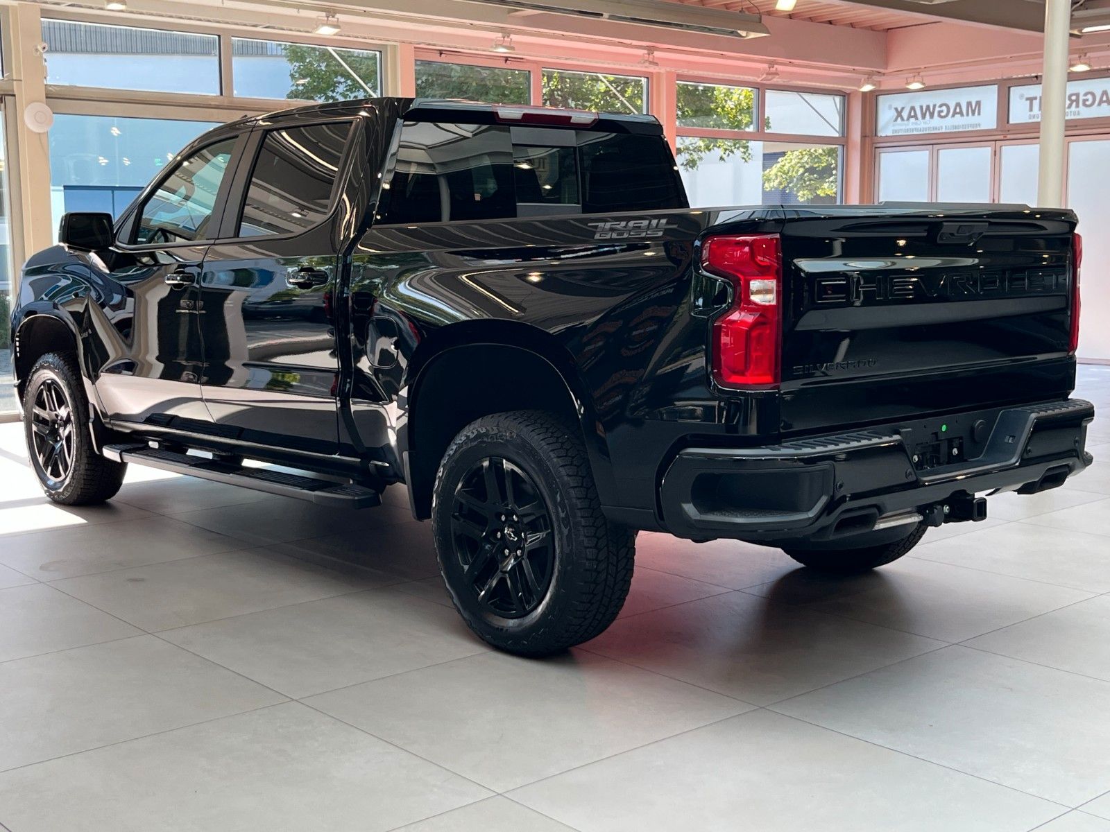 Fahrzeugabbildung Chevrolet Silverado Trail Boss 6.2 V8 LPG