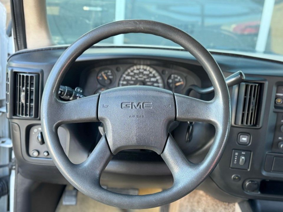 Fahrzeugabbildung Chevrolet Express Chevy Van Regency 5.3 V8 GMC Savana