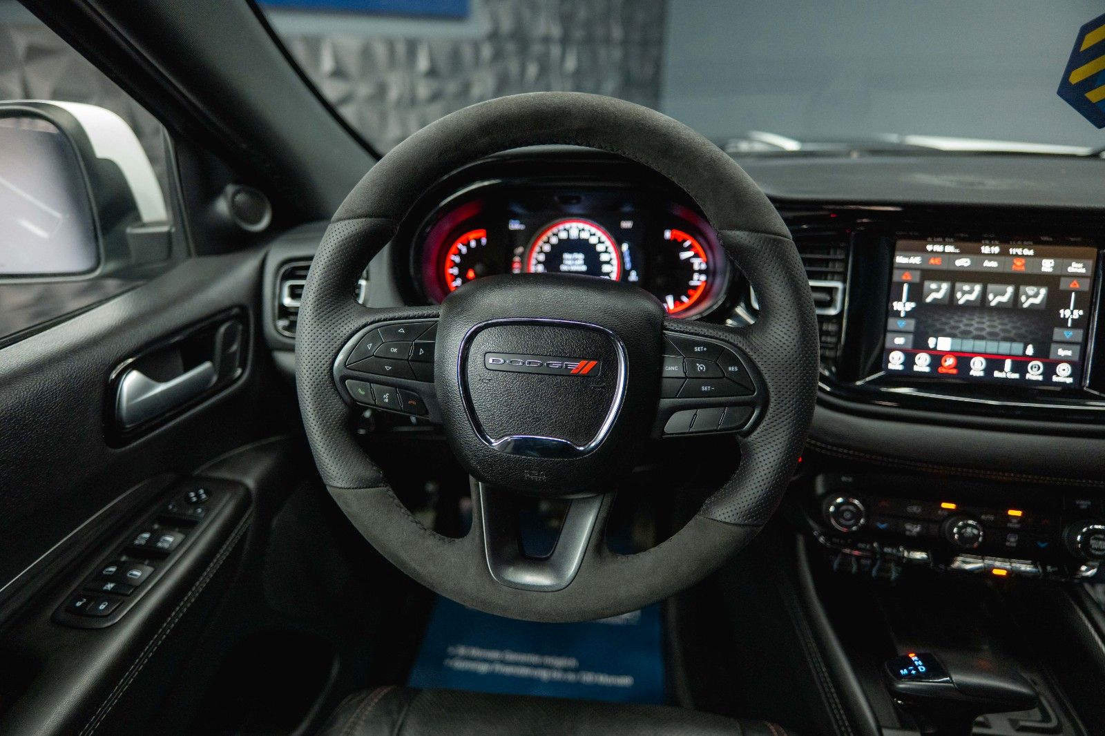 Fahrzeugabbildung Dodge Durango 5.7 V8 R/T SRT 4x4 Night-Paket Modell 22