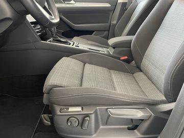 Volkswagen Passat Variant - 7