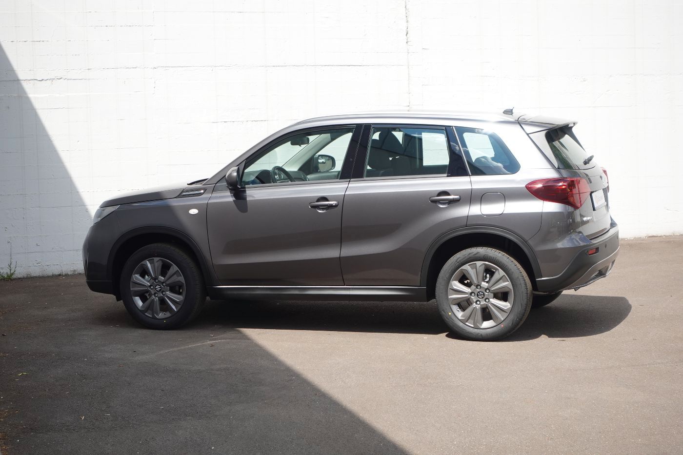 Fahrzeugabbildung Suzuki Vitara 1.4Hybrid Club Navi, Kamera,PDC,LED