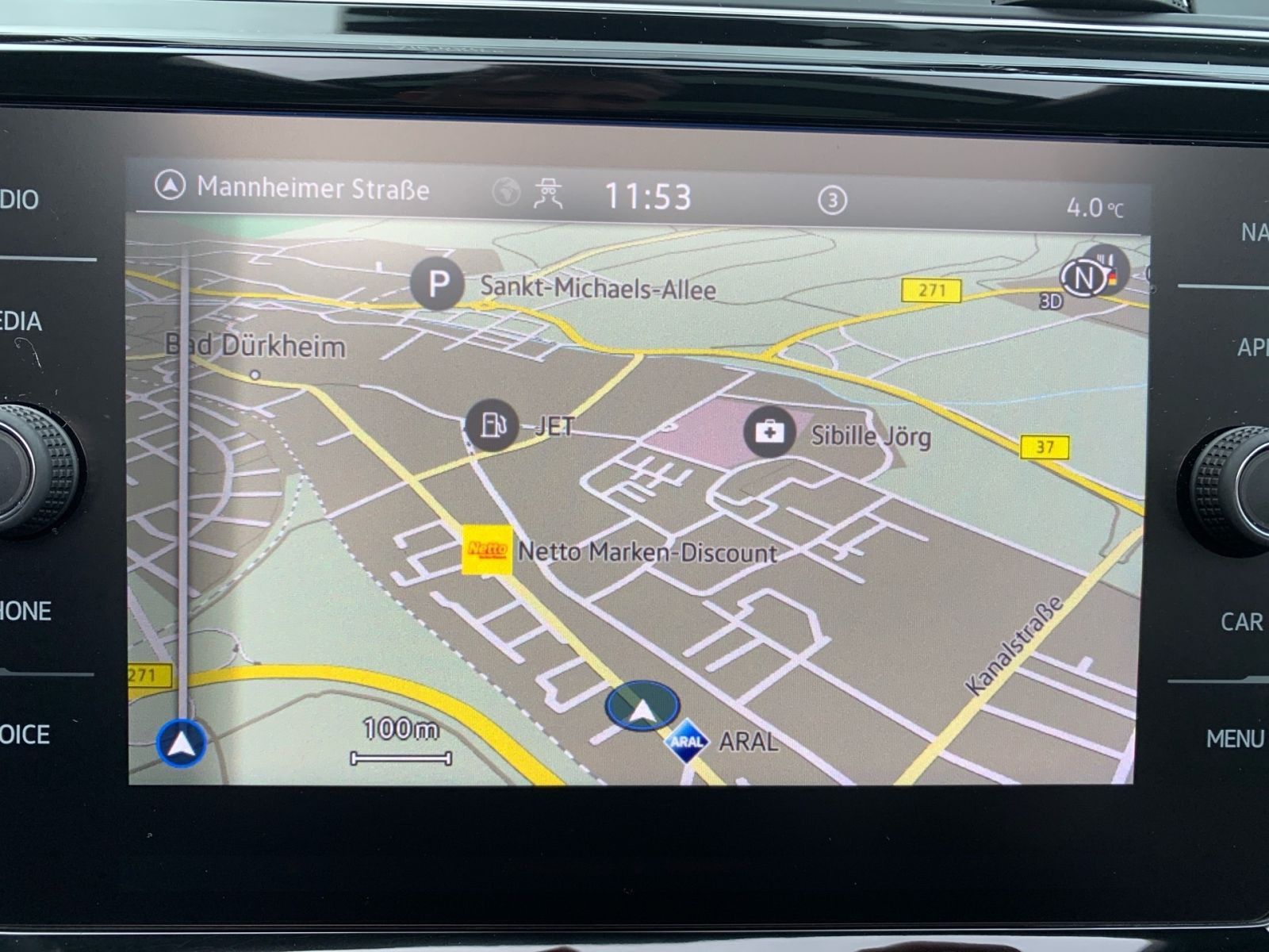 Fahrzeugabbildung Volkswagen Touran 2.0 TDI Active Navi Panorama Dach