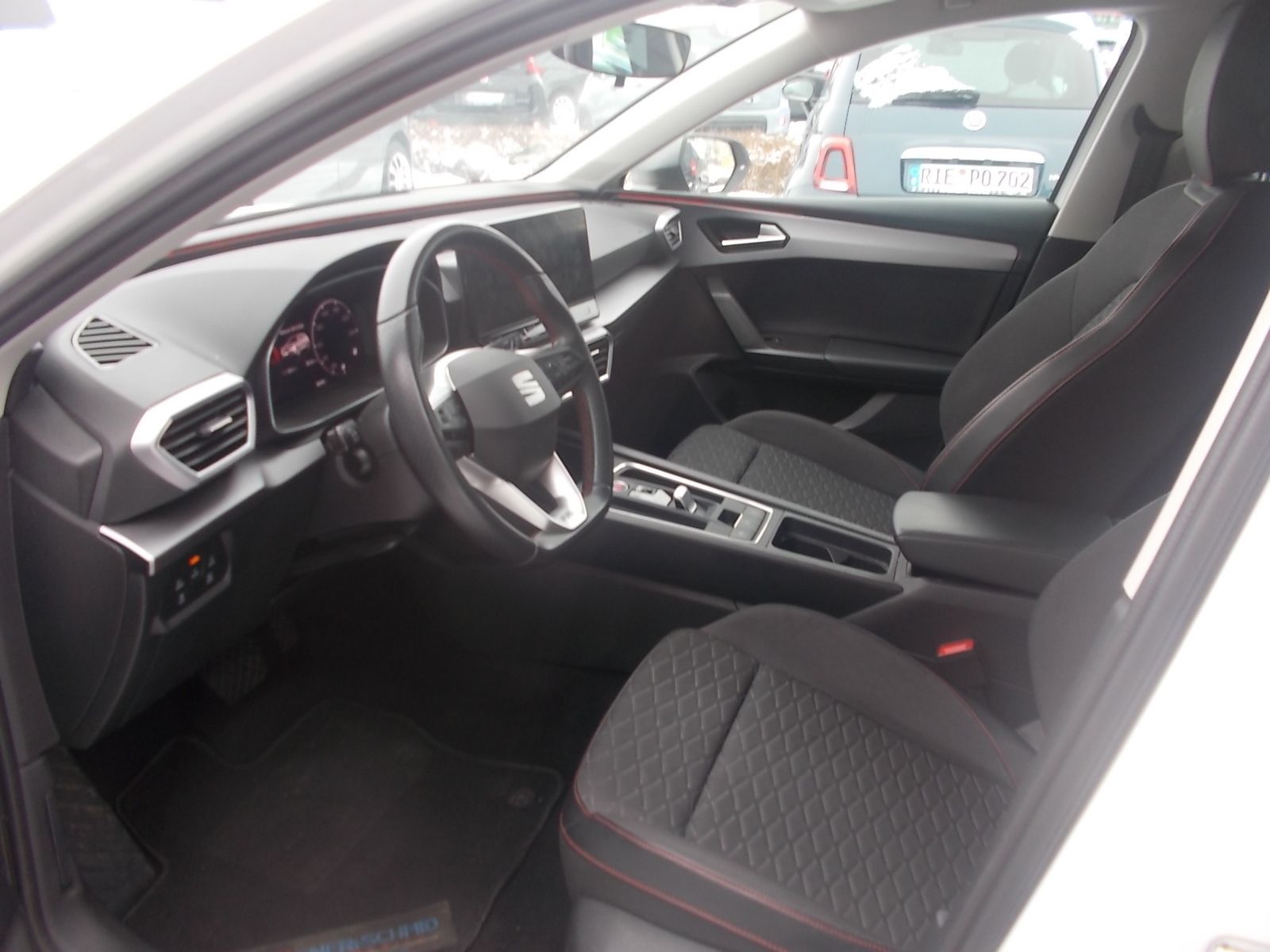 Fahrzeugabbildung SEAT Leon Sportstourer FR 2.0 TDI DSG