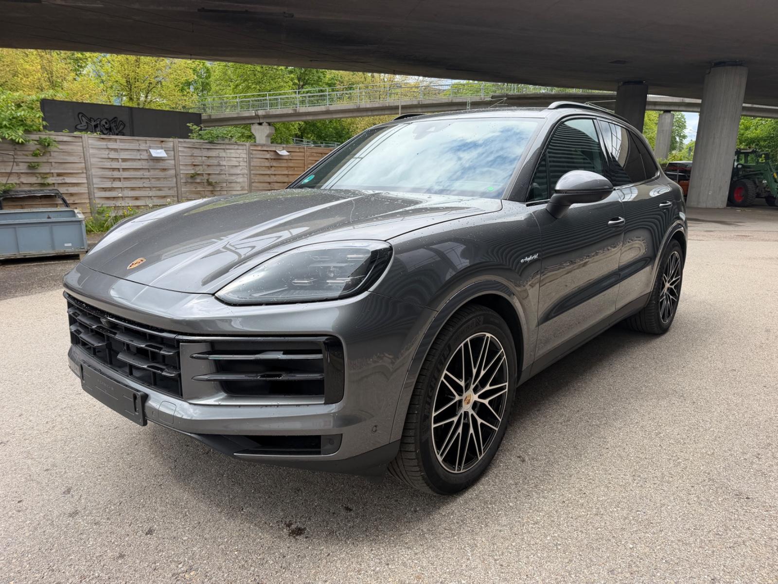 Porsche Cayenne E-Hybrid Luft/Pano/21/Inno/HeadUp/BOSE