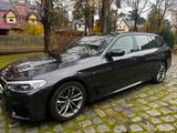 BMW 530i Touring - M-Packet, Head-Up, Leder, Kamera 