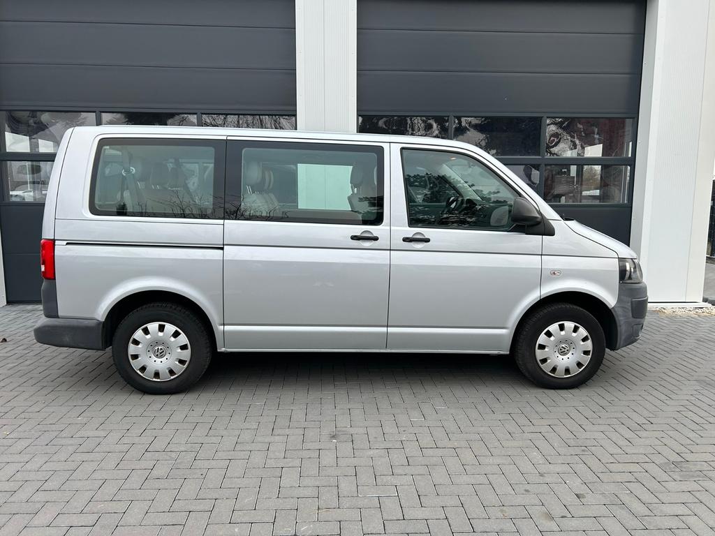 Volkswagen T5 Caravelle