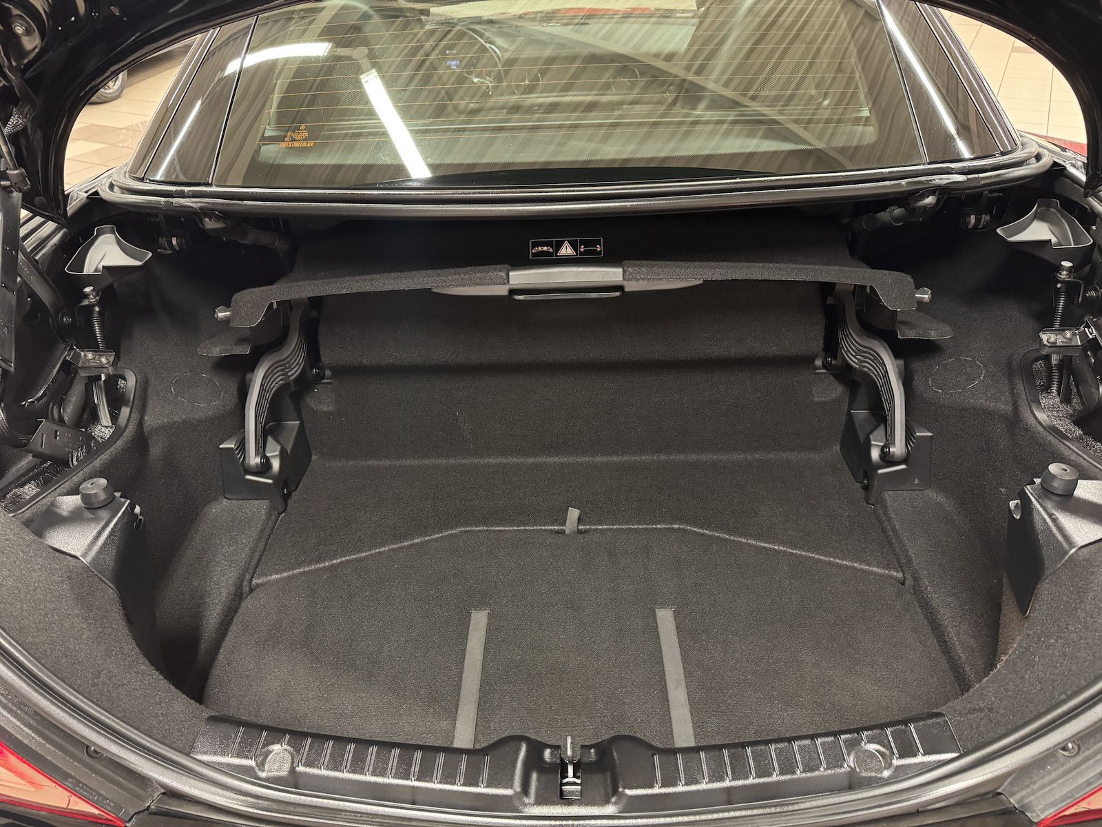 Fahrzeugabbildung Mercedes-Benz SLC 180 AMG /Night/LED/Navi/Ambiente/Airscarf