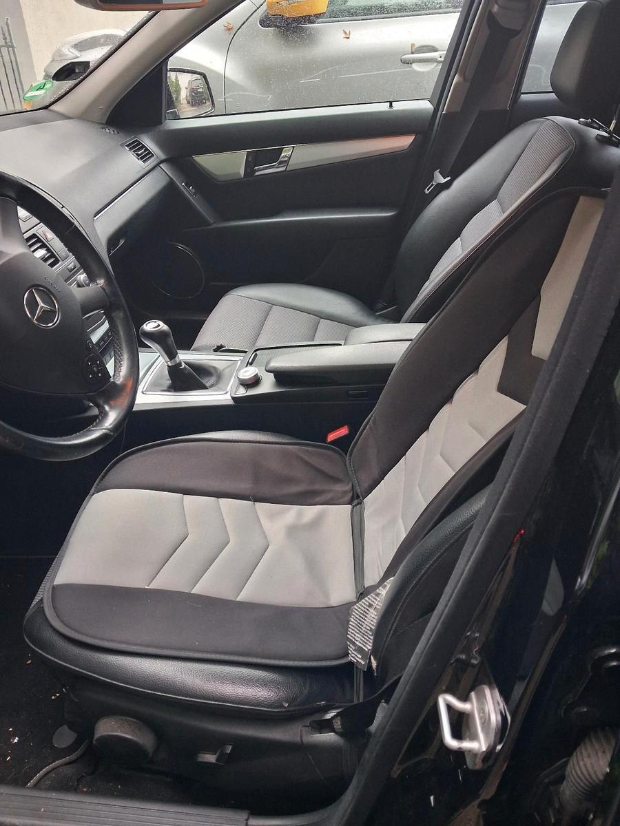 Mercedes-Benz C180 2010 — engine 116 HP (85kW)