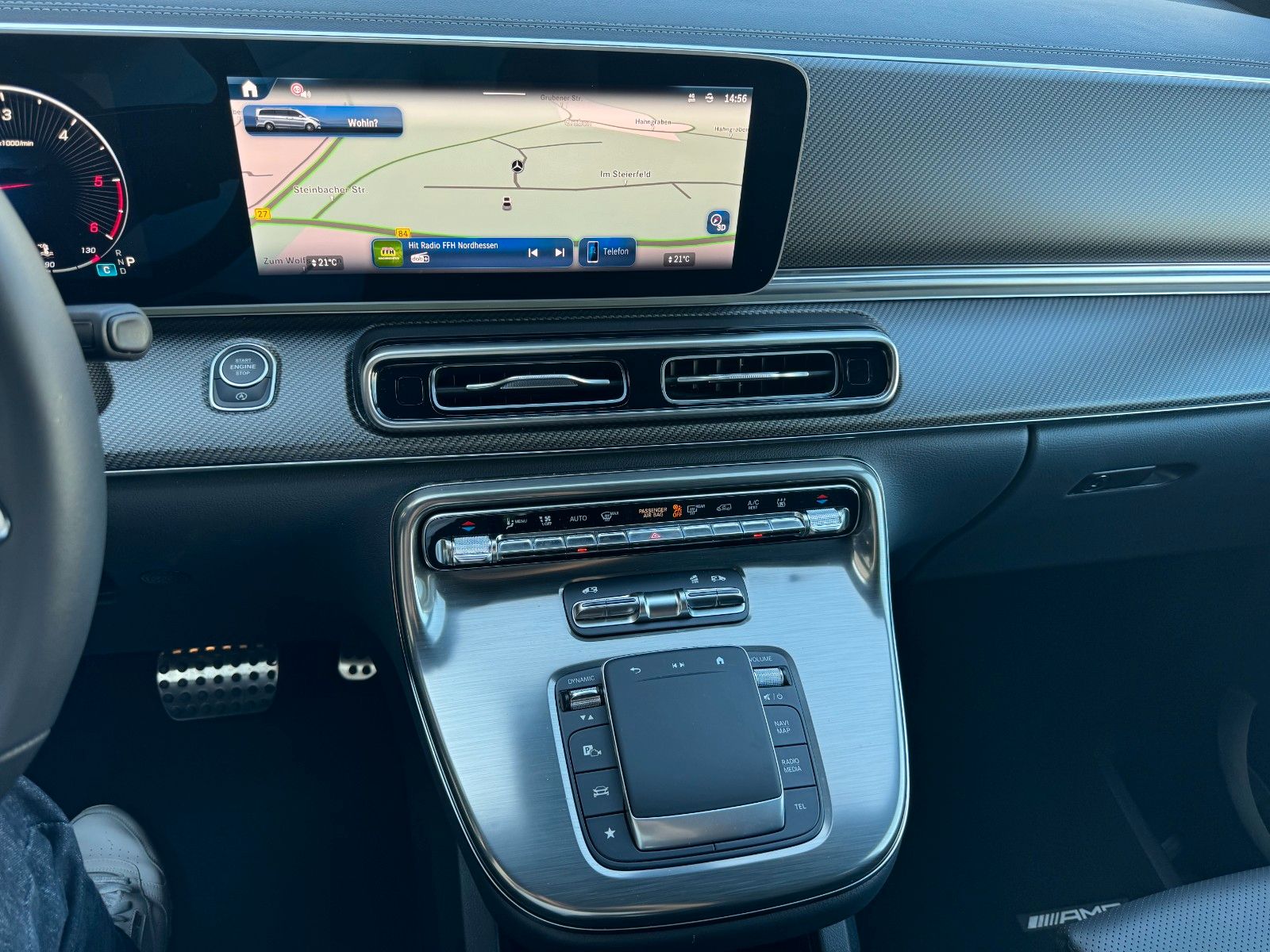 Fahrzeugabbildung Mercedes-Benz V 300 d 4MATIC EXCLUSIVE AMG Tische AHK2,5to